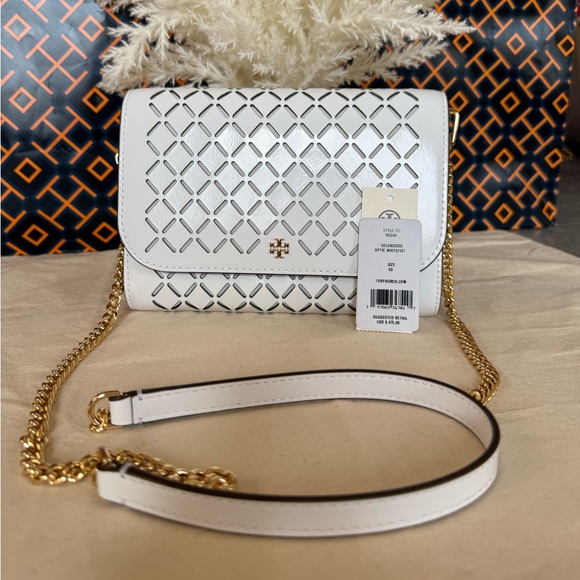 New Tory Burch Emerson Perforated Chain Wallet Crossbody Optic white - Picture 2 of 15